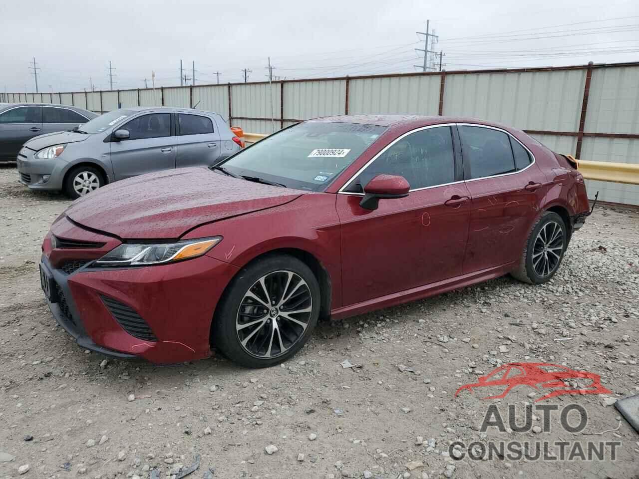 TOYOTA CAMRY 2018 - 4T1B11HK6JU565585