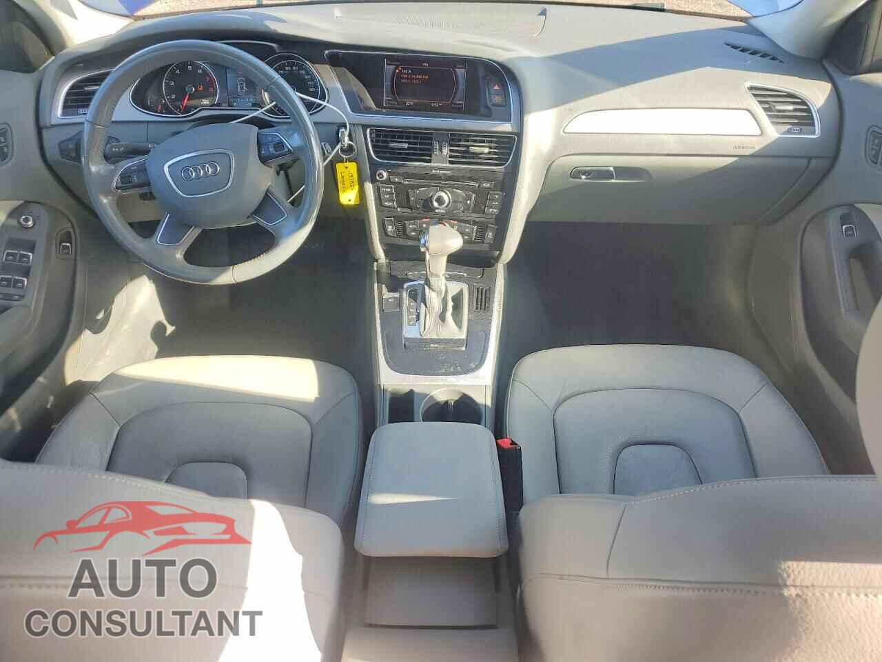 AUDI A4 2014 - WAUAFAFL7EA057143