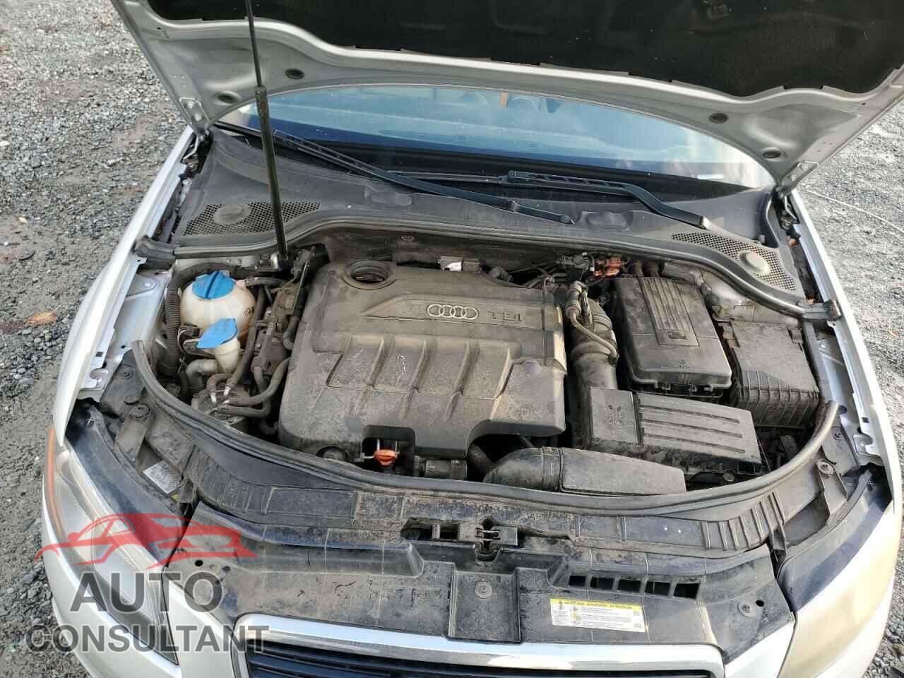 AUDI A3 2012 - WAUKJAFM4CA015876