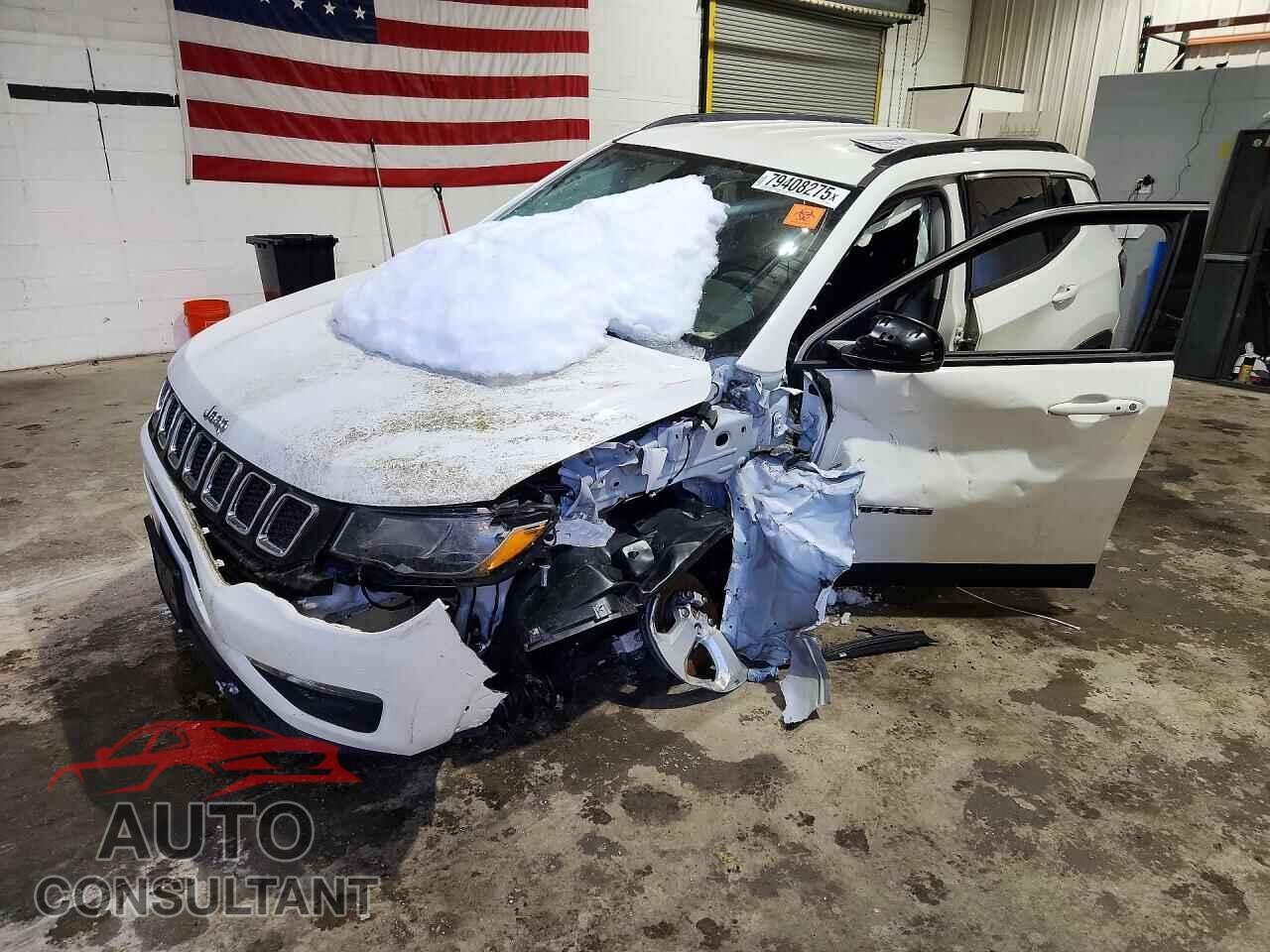 JEEP COMPASS 2018 - 3C4NJDBB2JT483018