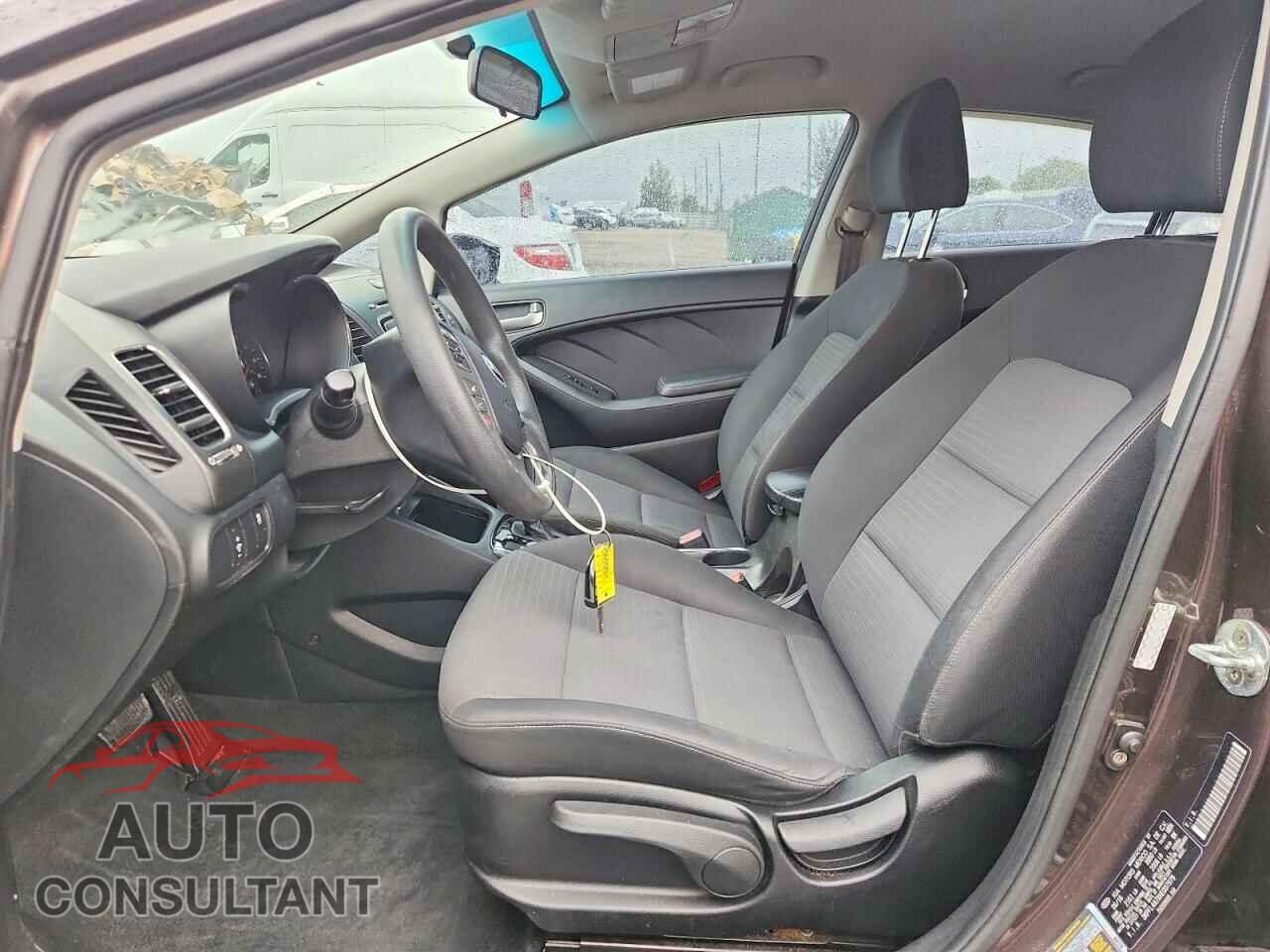 KIA FORTE 2017 - 3KPFL4A7XHE007979