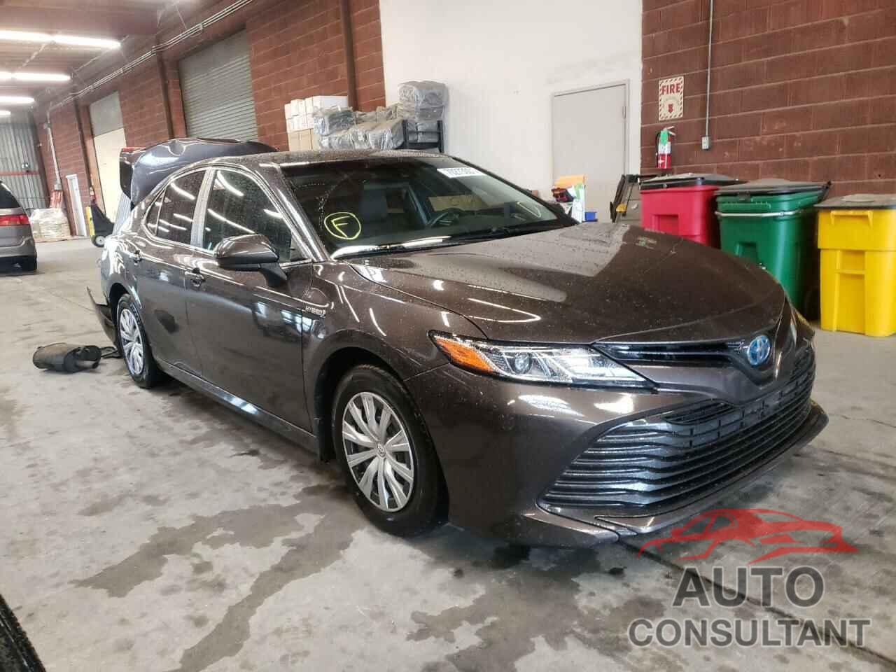 TOYOTA CAMRY 2018 - 4T1B31HKXJU501365