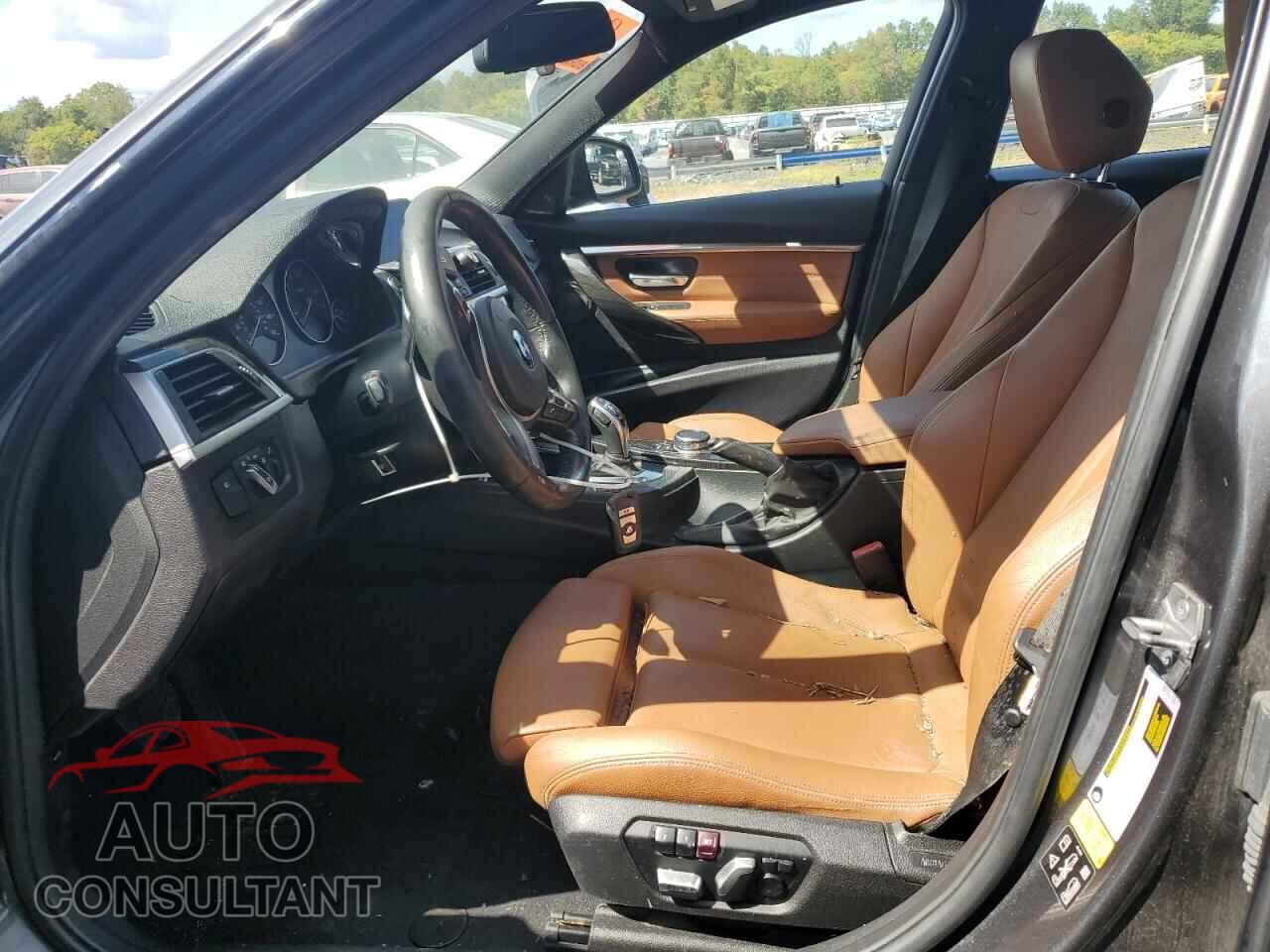 BMW 3 SERIES 2016 - WBA8E3G57GNU38435