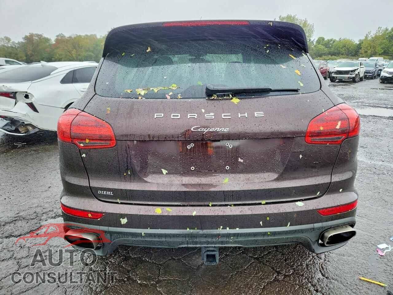 PORSCHE CAYENNE 2017 - WP1AA2A25HKA86692