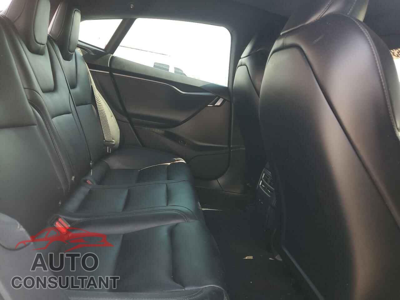 TESLA MODEL S 2020 - 5YJSA1E42LF379600