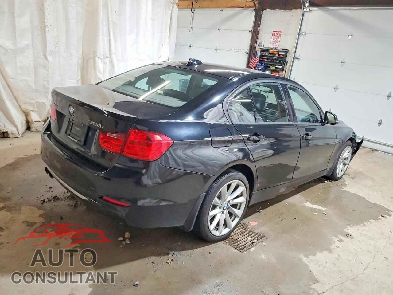 BMW 3 SERIES 2013 - WBA3B5C56DF138640