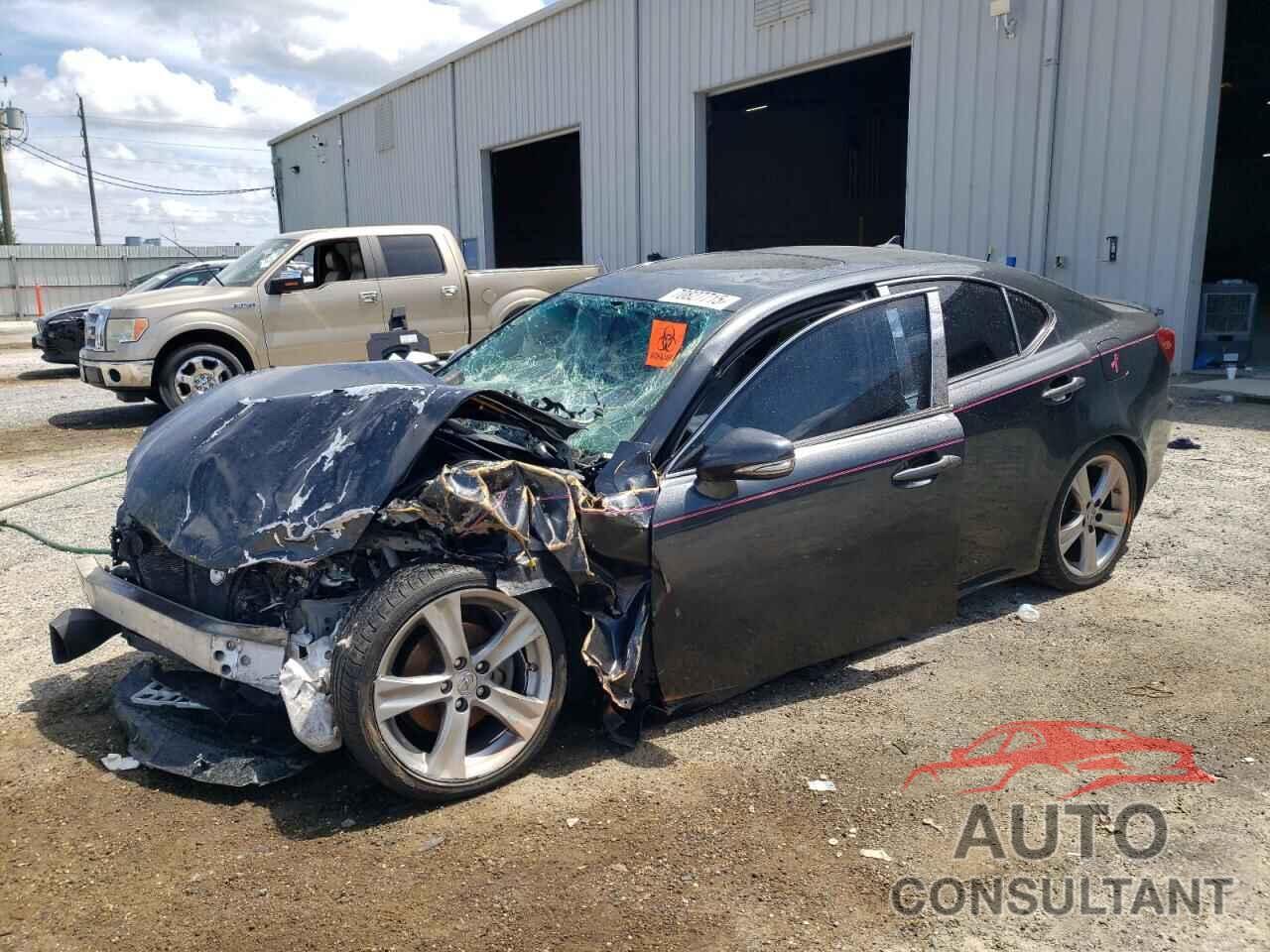 LEXUS IS 2011 - JTHBF5C23B5143658