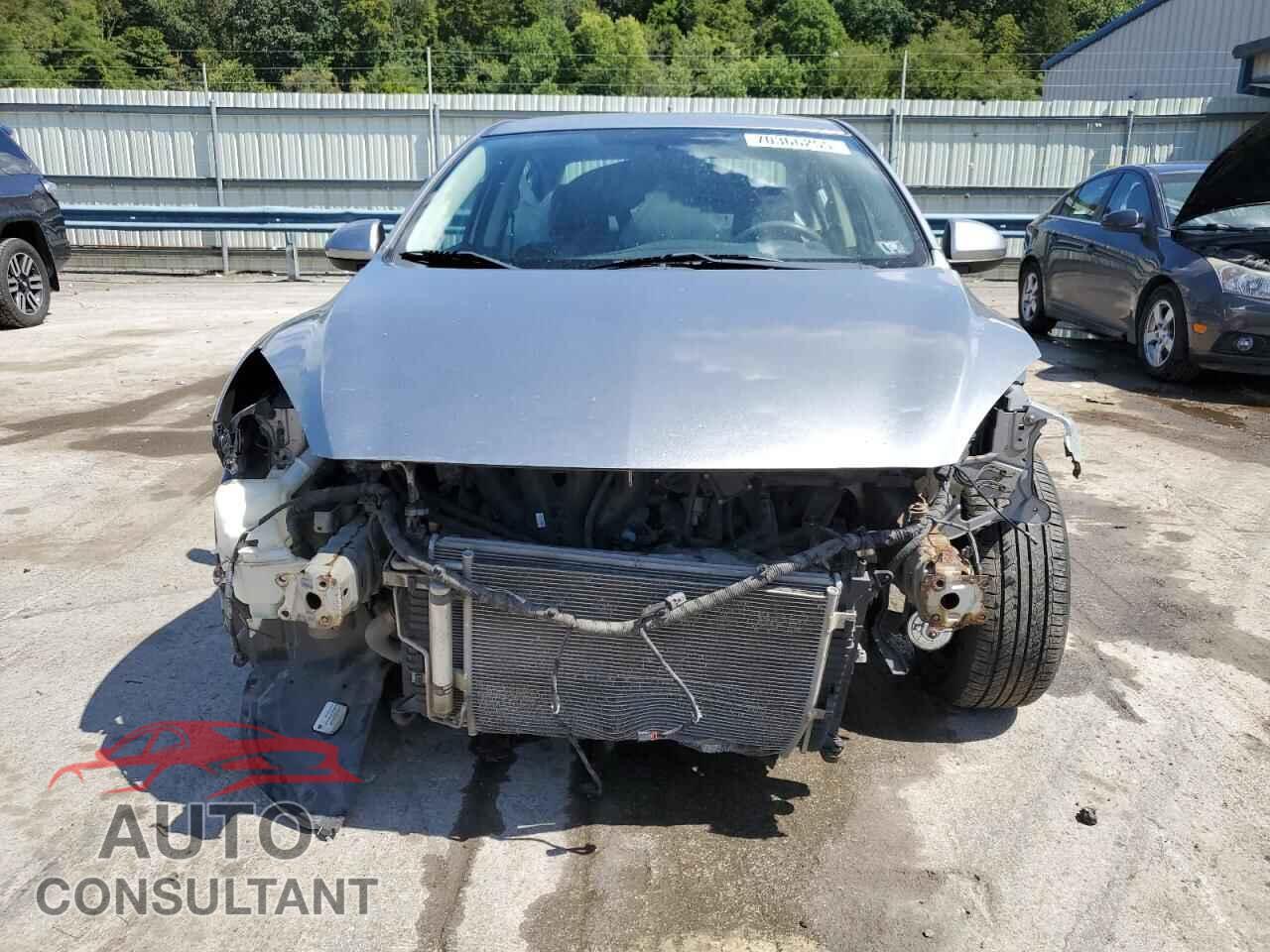 MAZDA 3 2011 - JM1BL1UG2B1354936