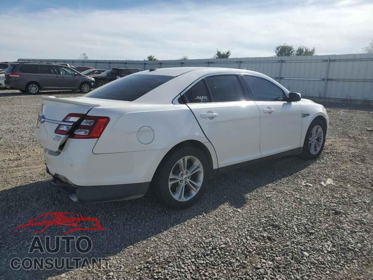 FORD TAURUS 2014 - 1FAHP2E81EG125084