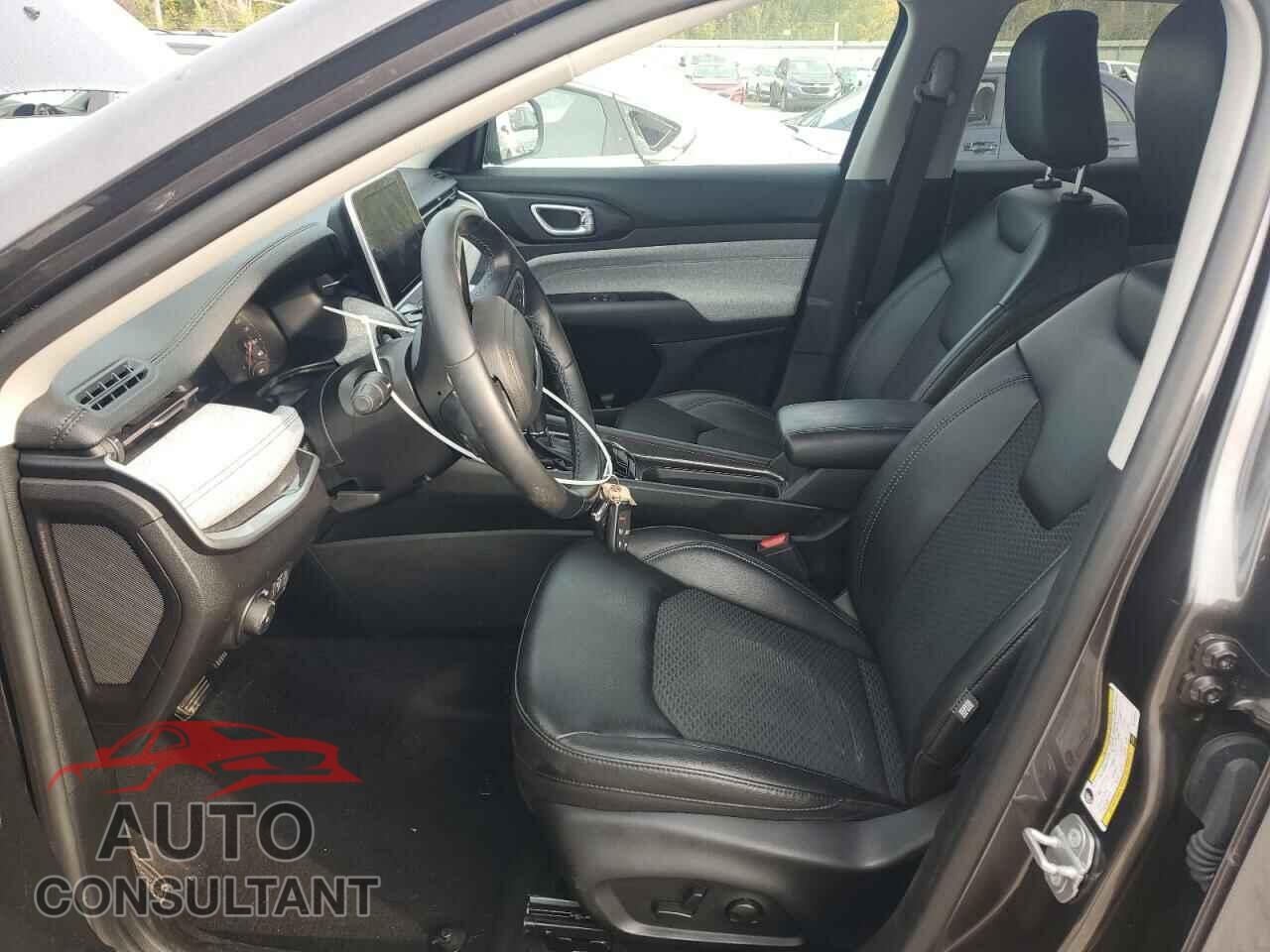 JEEP COMPASS 2022 - 3C4NJDBB4NT108219