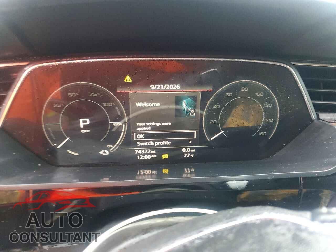 AUDI E-TRON 2019 - WA1VAAGE8KB013008