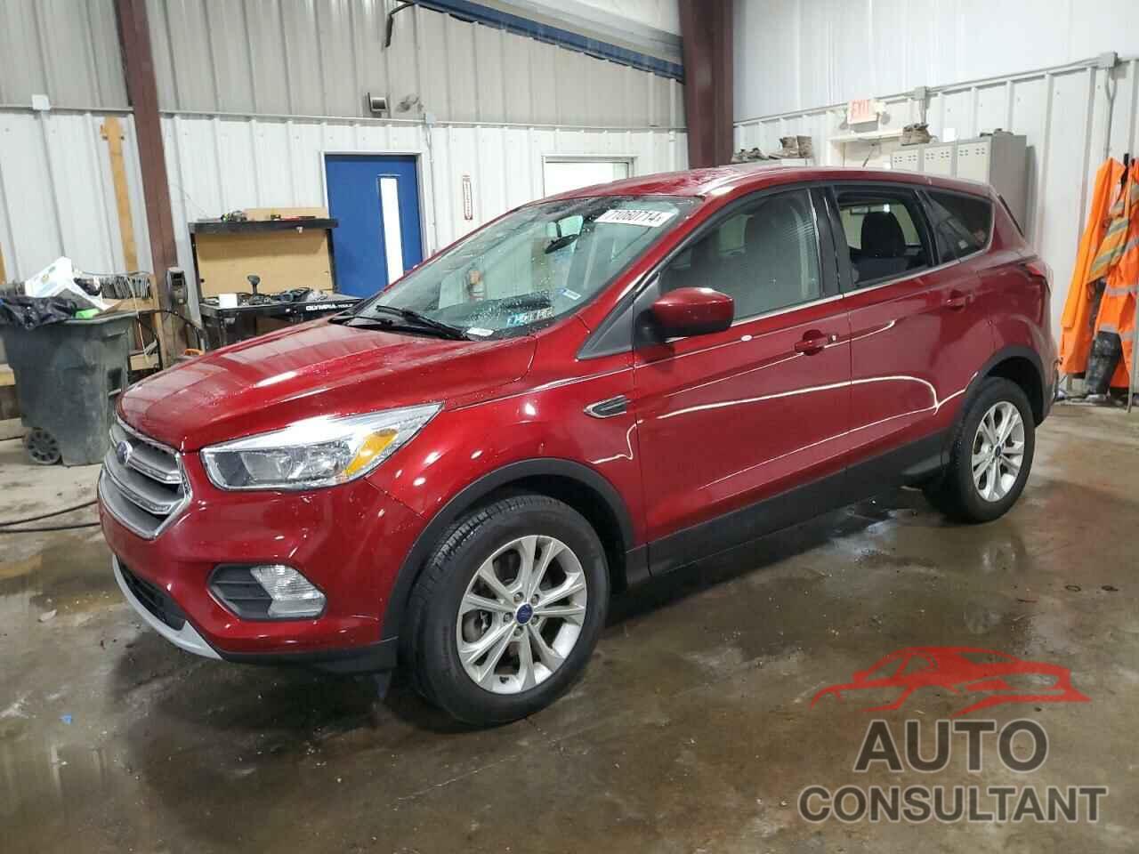 FORD ESCAPE 2017 - 1FMCU9G98HUC46238