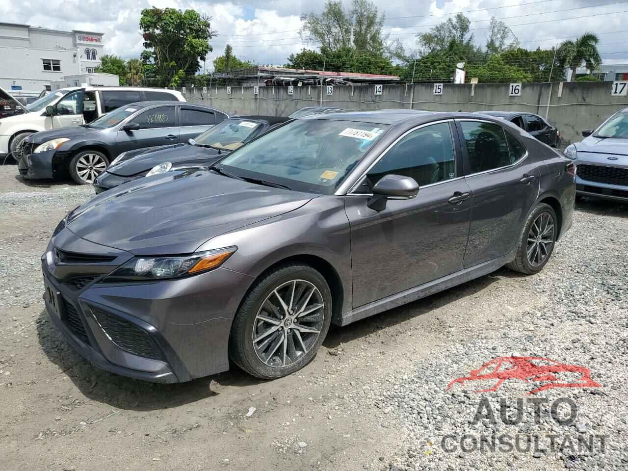 TOYOTA CAMRY 2023 - 4T1G11AK3PU740755