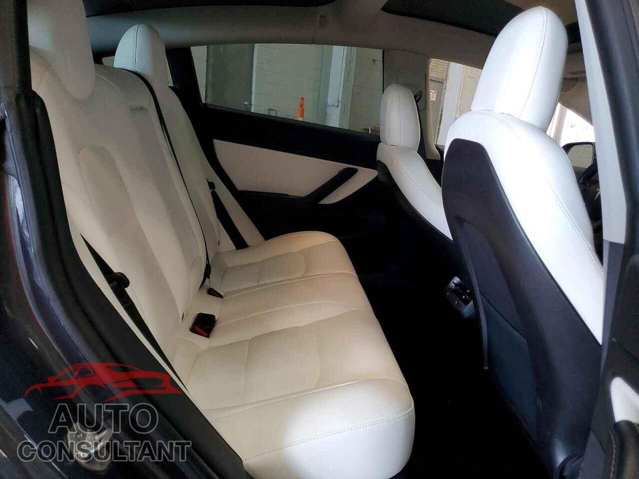 TESLA MODEL 3 2020 - 5YJ3E1EC6LF641764