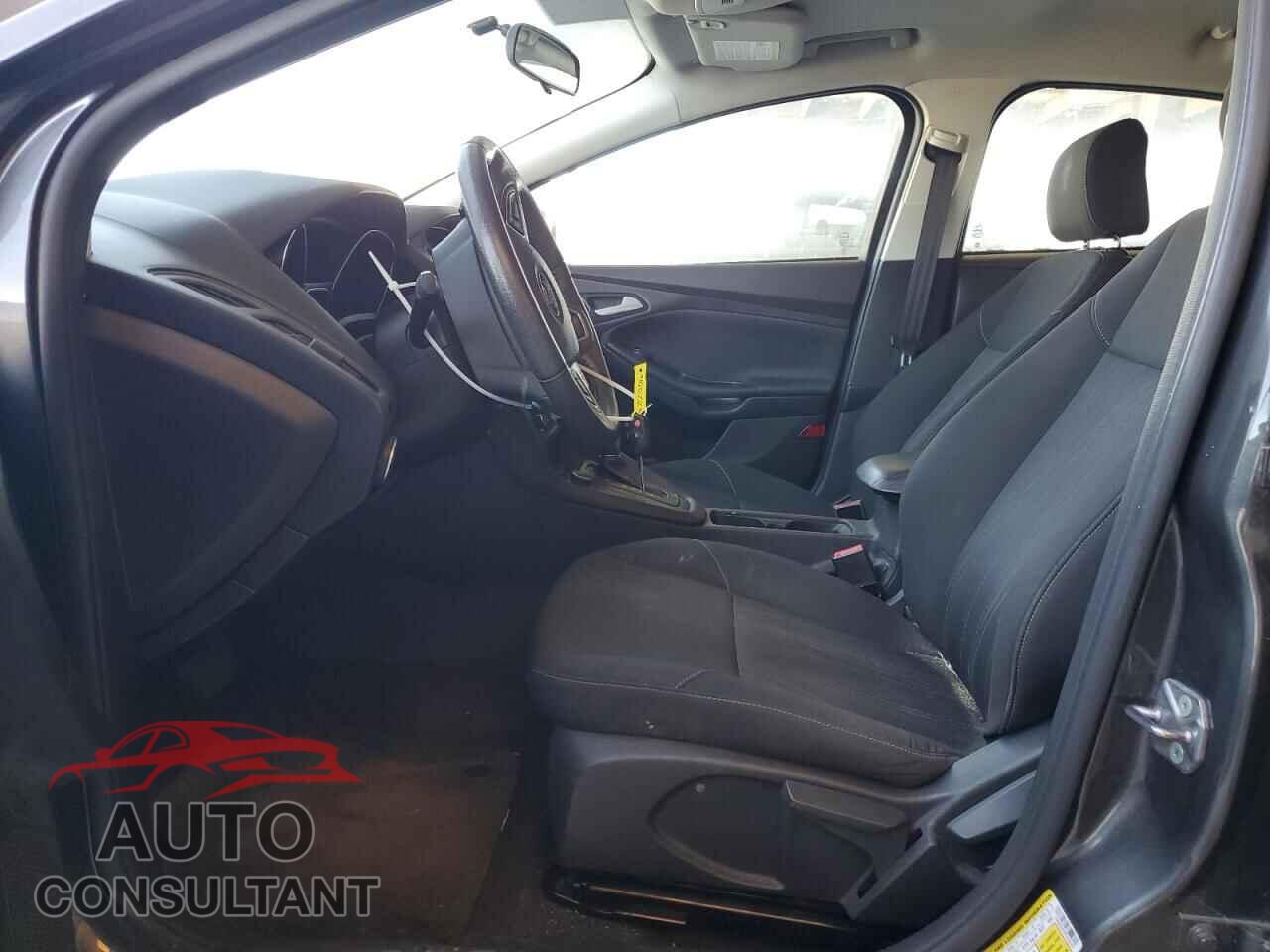 FORD FOCUS 2015 - 1FADP3F27FL232373