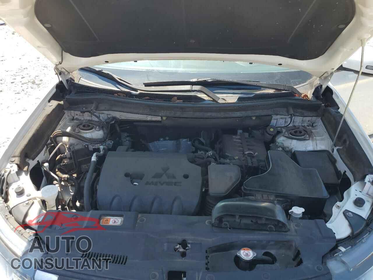 MITSUBISHI OUTLANDER 2017 - JA4AD3A32HZ021467