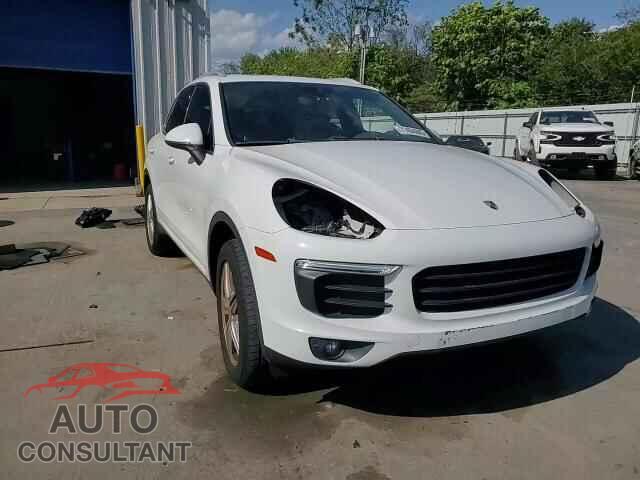 PORSCHE CAYENNE 2016 - WP1AA2A22GLA11652