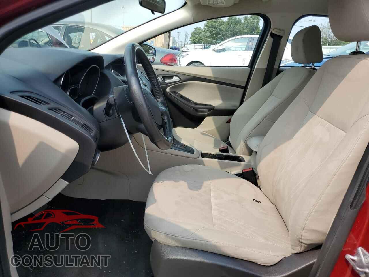 FORD FOCUS 2015 - 1FADP3F26FL340354