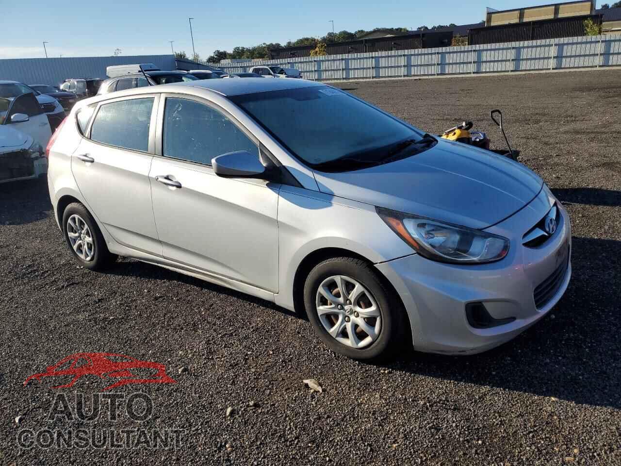 HYUNDAI ACCENT 2012 - KMHCT5AE3CU047639