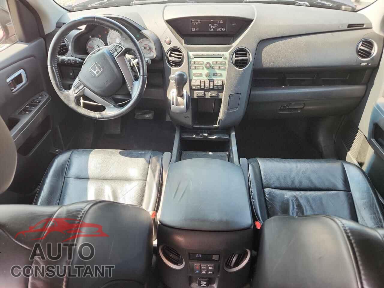 HONDA PILOT 2011 - 5FNYF4H52BB056650