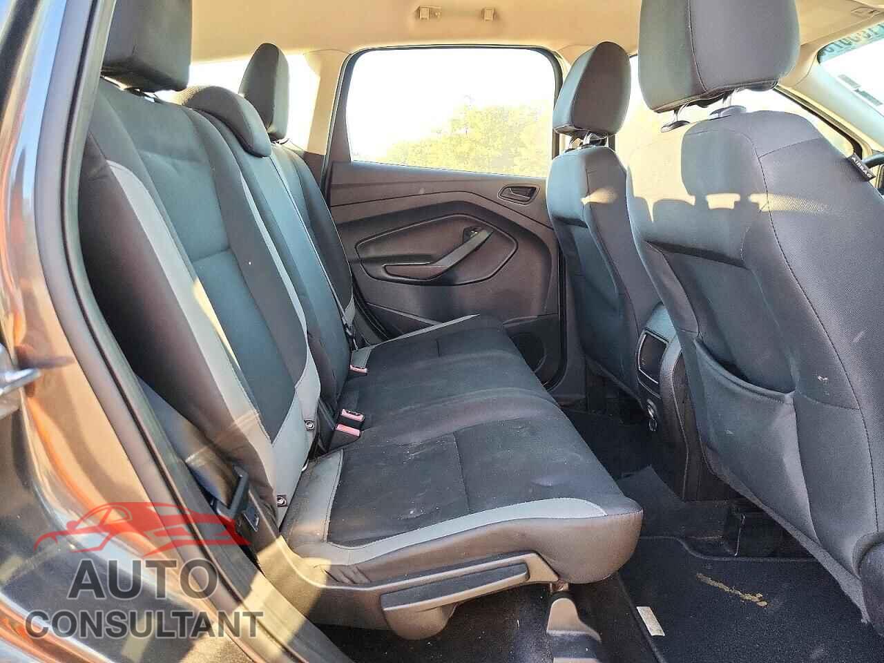 FORD ESCAPE 2015 - 1FMCU0F76FUC01792