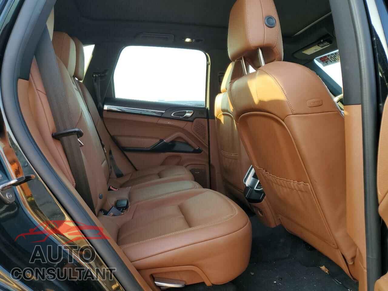 PORSCHE CAYENNE 2017 - WP1AA2A2XHKA85117