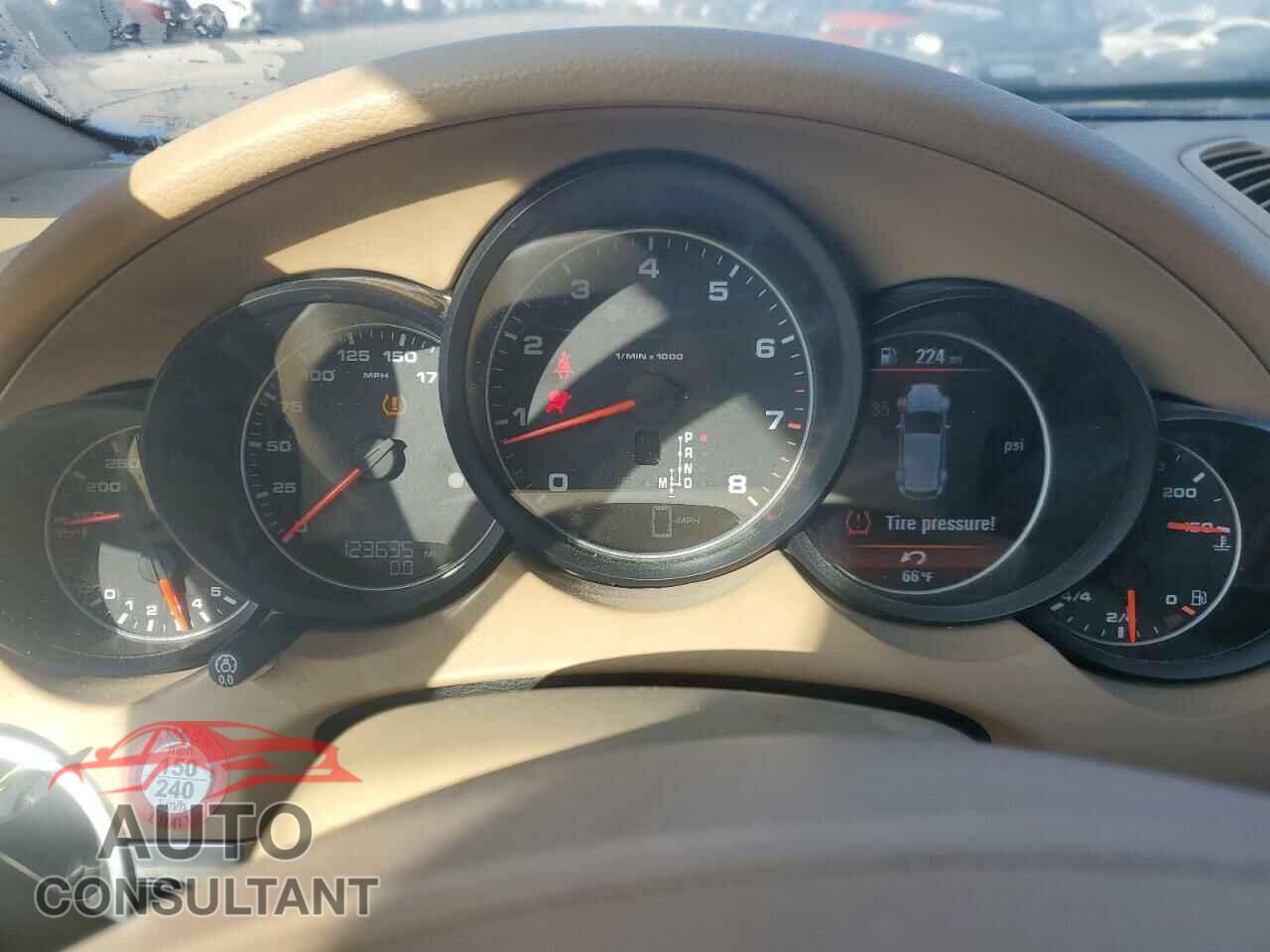 PORSCHE CAYENNE 2012 - WP1AA2A23CLA01111