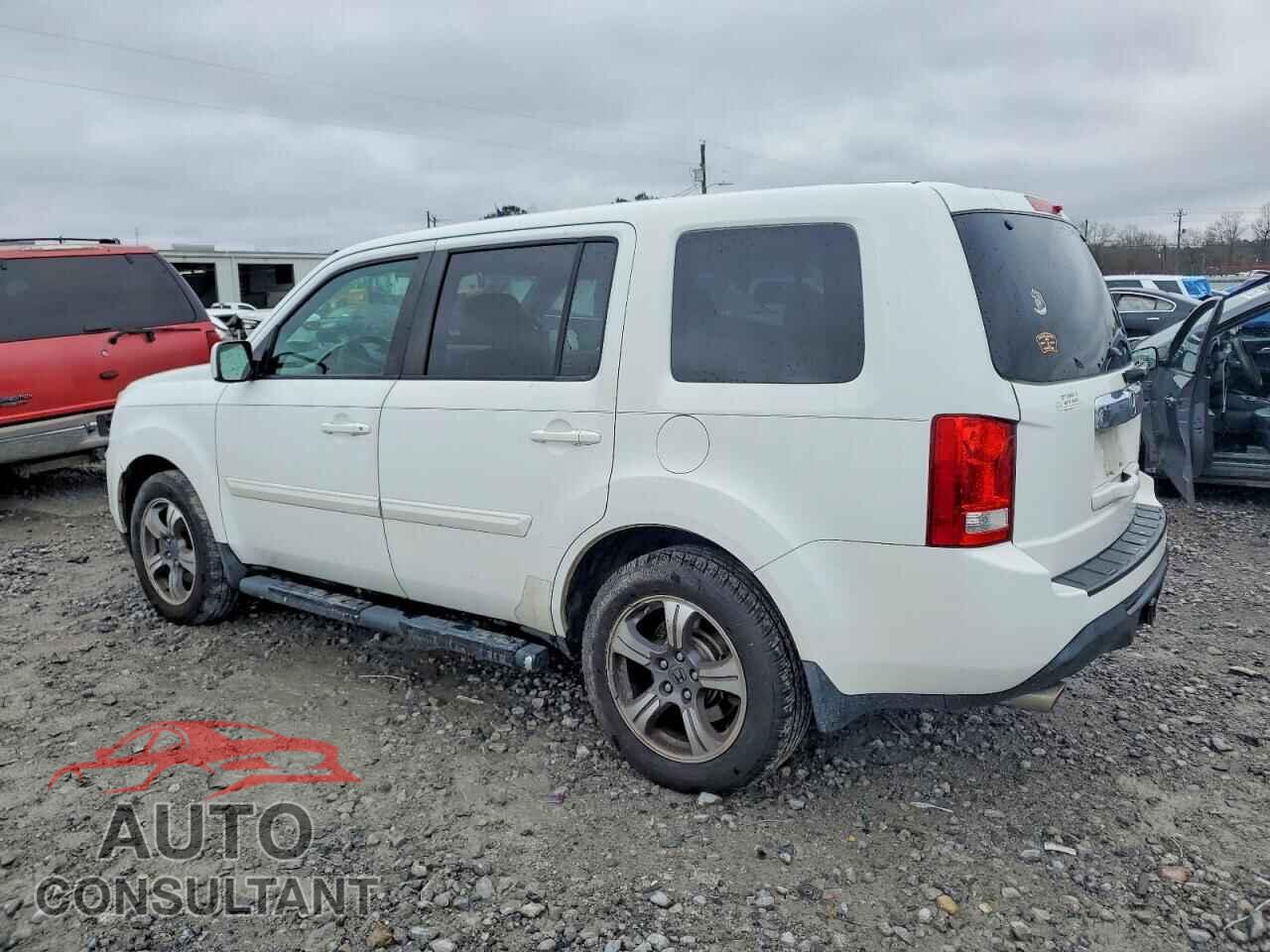 HONDA PILOT 2015 - 5FNYF4H38FB048573