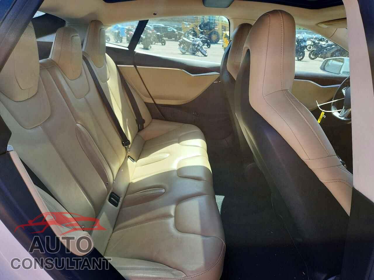 TESLA MODEL S 2015 - 5YJSA1S20FF085264