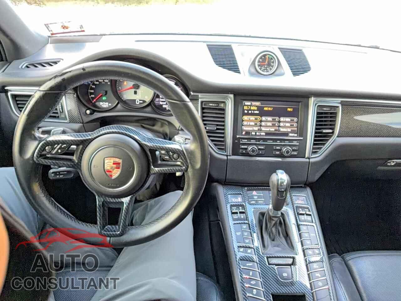 PORSCHE MACAN 2015 - WP1AB2A5XFLB68576