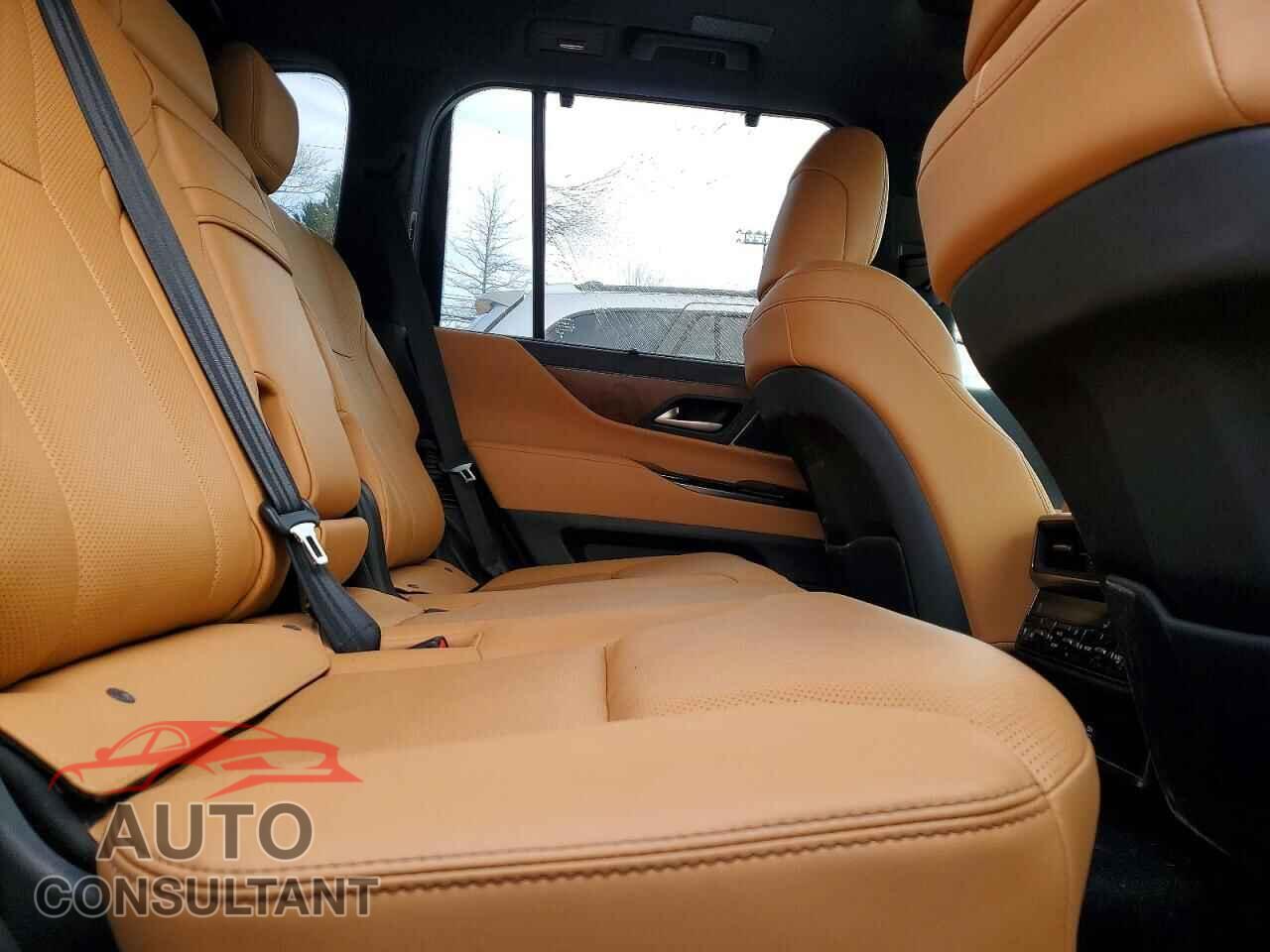 LEXUS LX 600 BAS 2023 - JTJGB7CX8P4030096