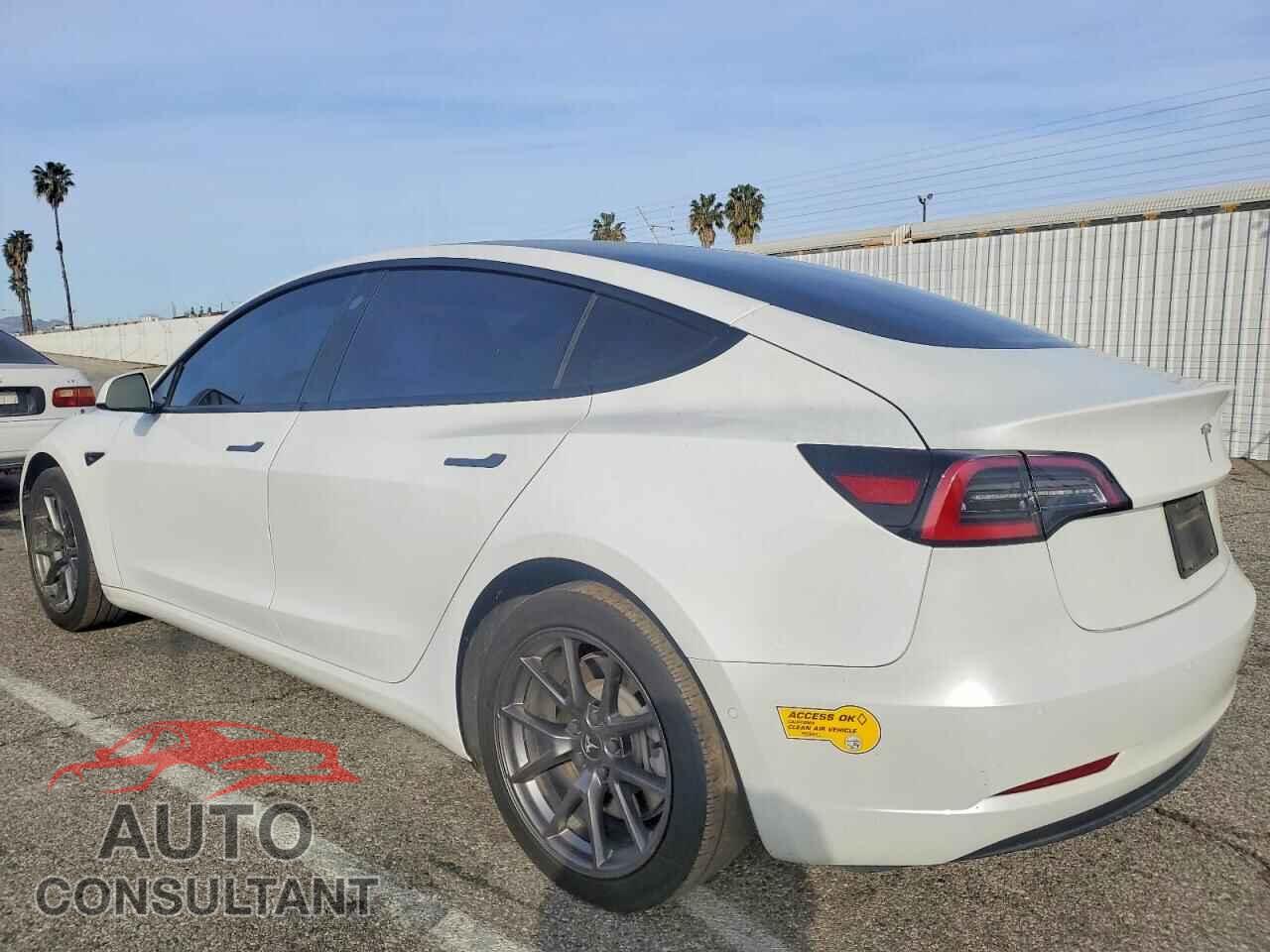 TESLA MODEL 3 2021 - 5YJ3E1EA2MF068460