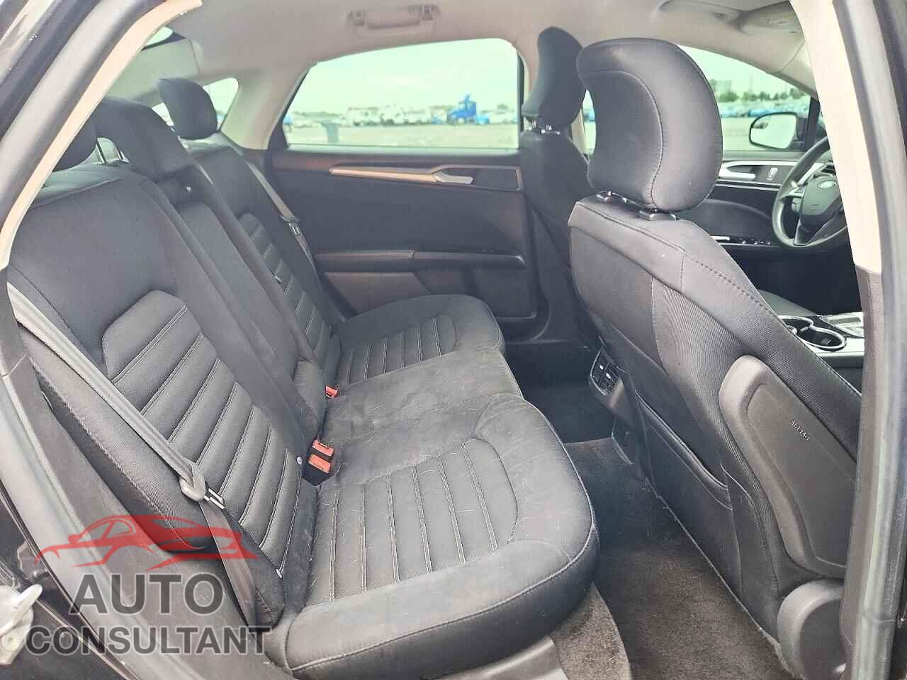 FORD FUSION 2015 - 3FA6P0H7XFR238024