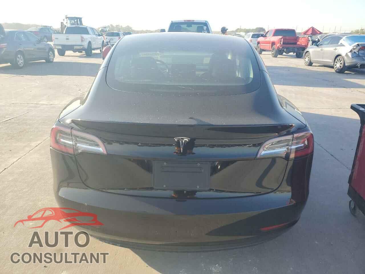 TESLA MODEL 3 2022 - 5YJ3E1EA6NF189459