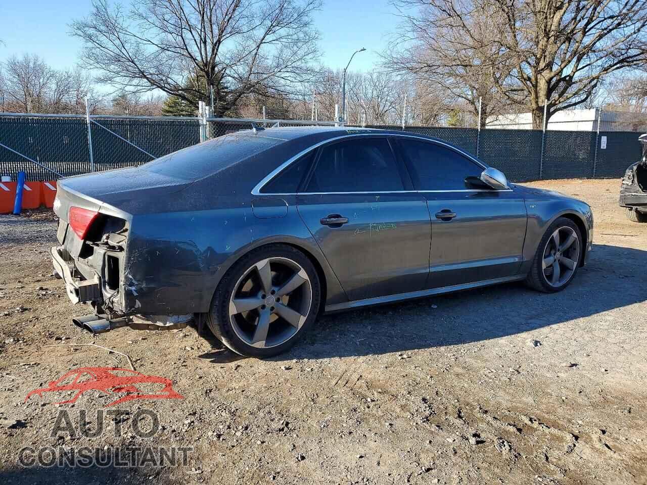 AUDI S8 2013 - WAUD2AFD6DN025731