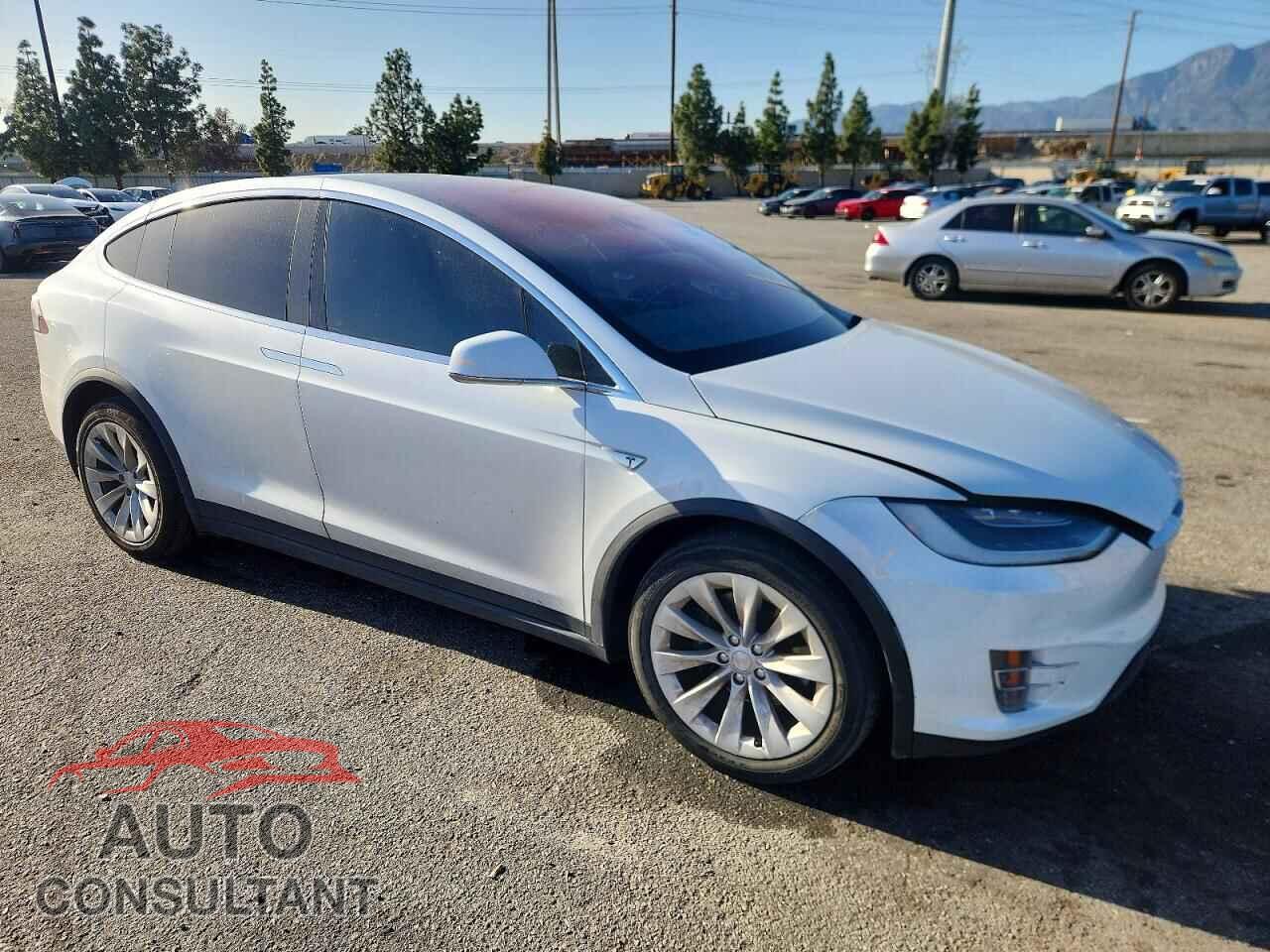 TESLA MODEL X 2016 - 5YJXCBE41GF016622