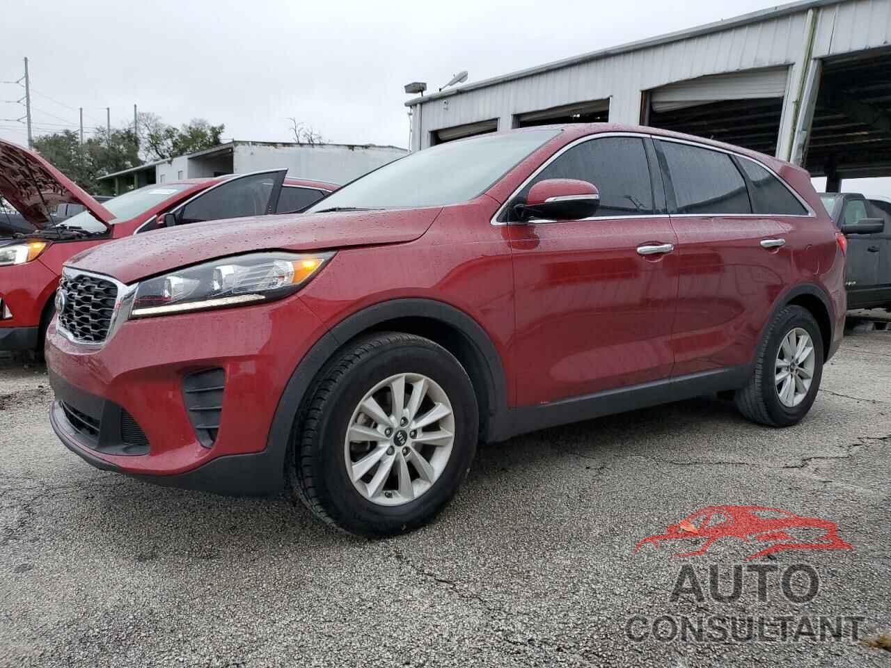 KIA SORENTO 2019 - 5XYPG4A32KG569357