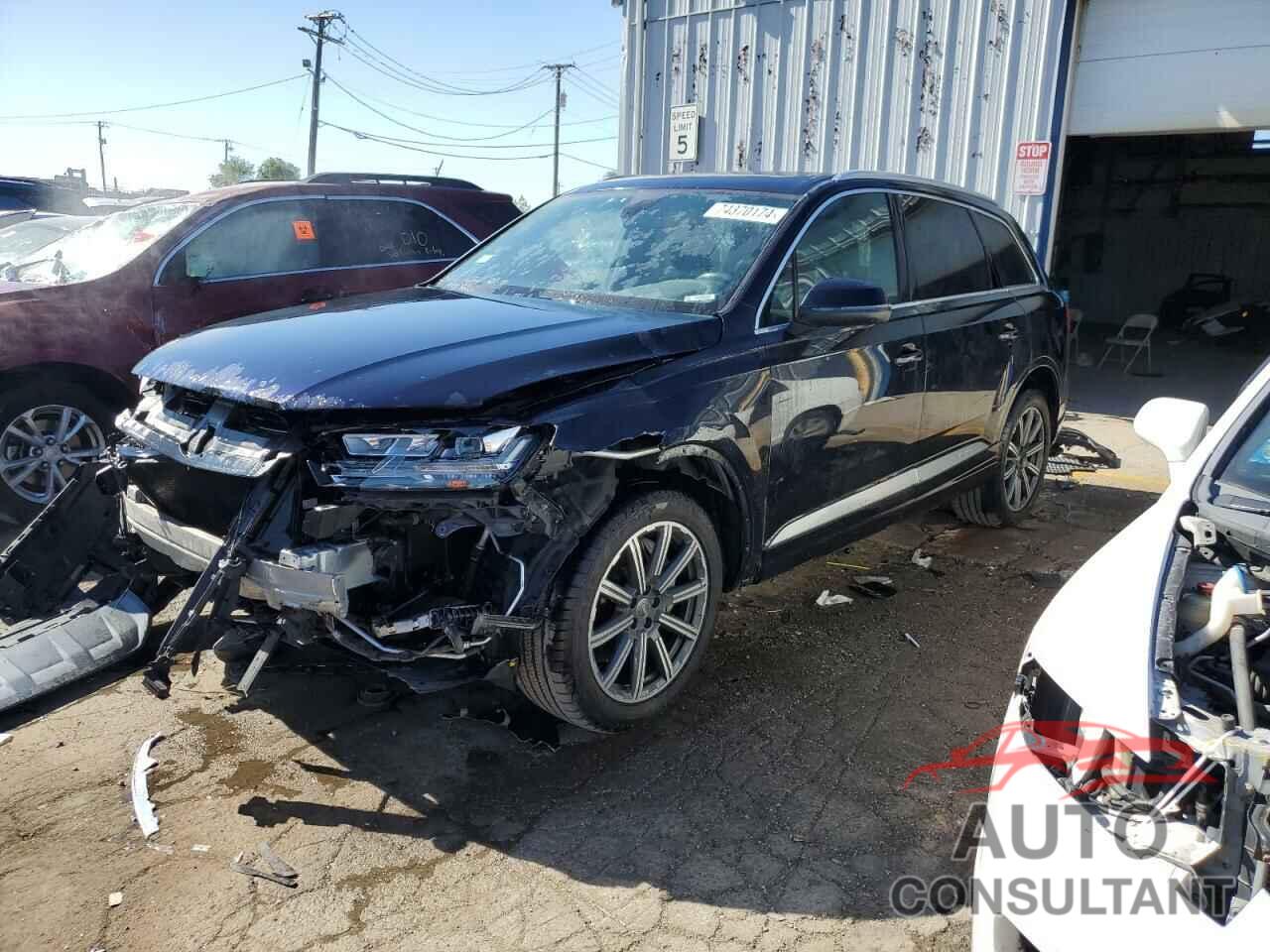 AUDI Q7 2017 - WA1LAAF79HD030858