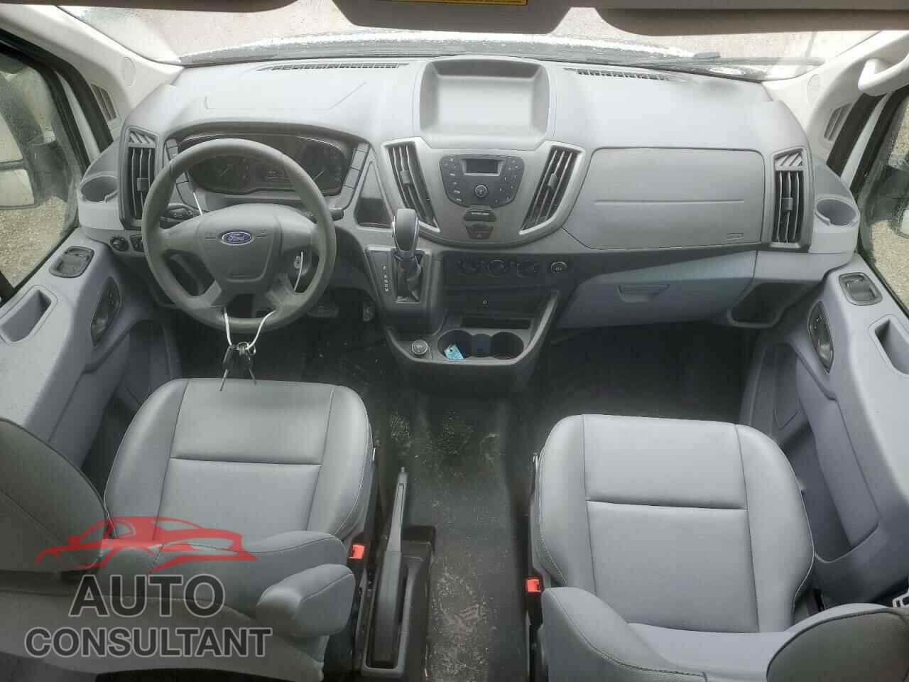 FORD TRANSIT 2017 - 1FTYR2CM8HKA10150