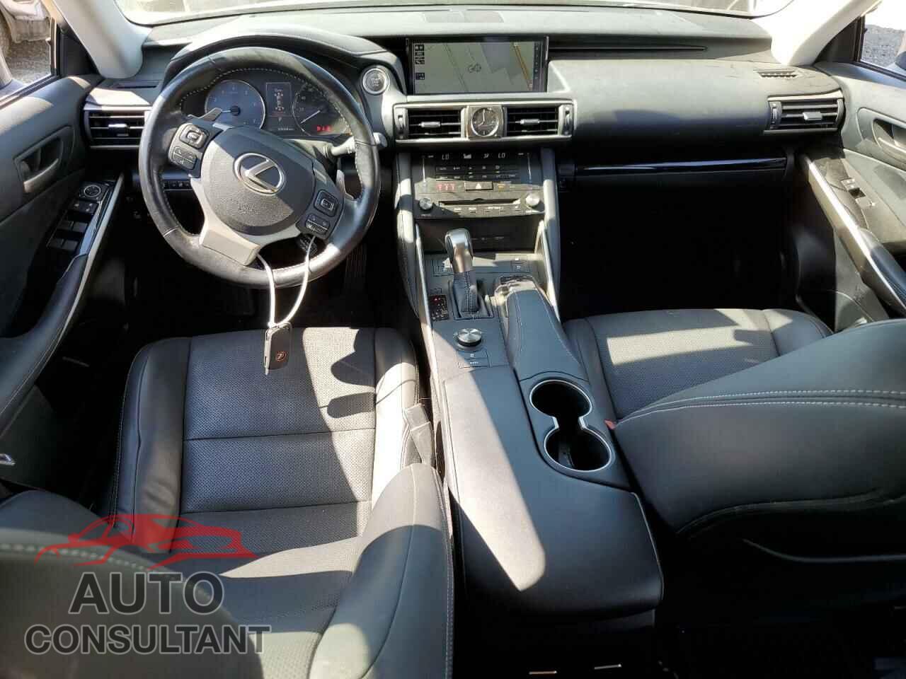 LEXUS IS 2017 - JTHBA1D22H5057546