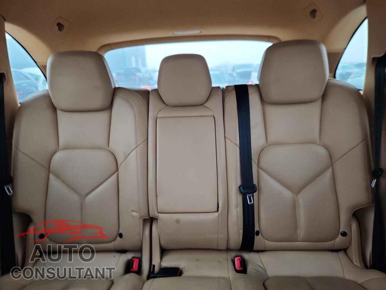 PORSCHE CAYENNE 2012 - WP1AB2A2XCLA40825