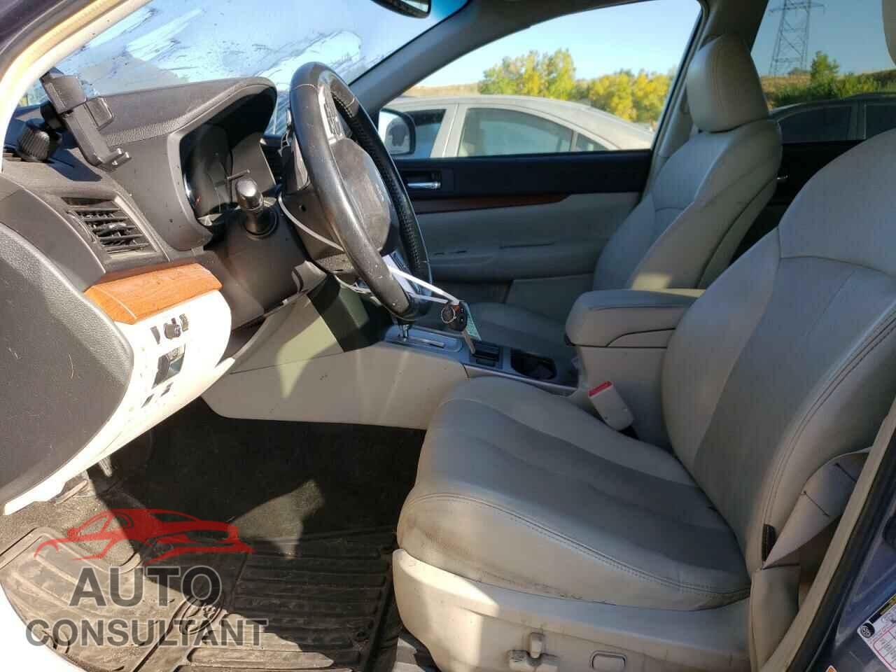 SUBARU OUTBACK 2014 - 4S4BRBLCXE3324686