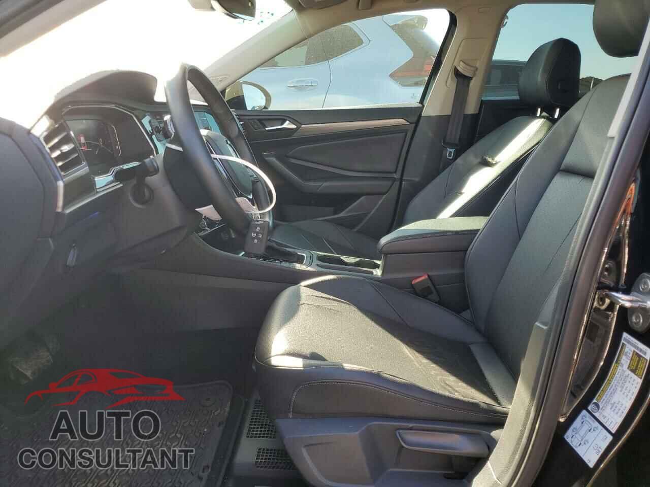 VOLKSWAGEN JETTA 2019 - 3VWEB7BU0KM272344