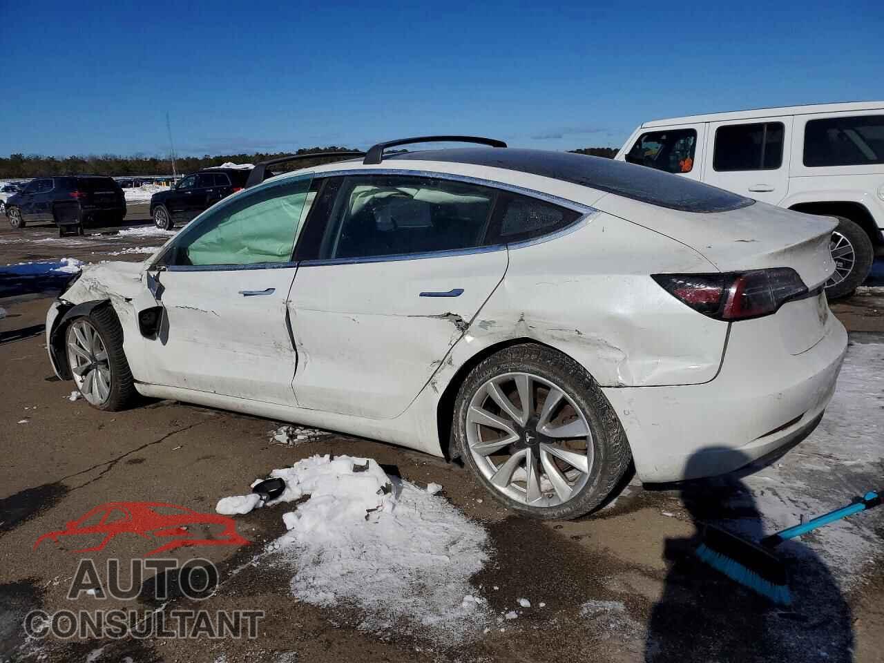 TESLA MODEL 3 2018 - 5YJ3E1EBXJF122012