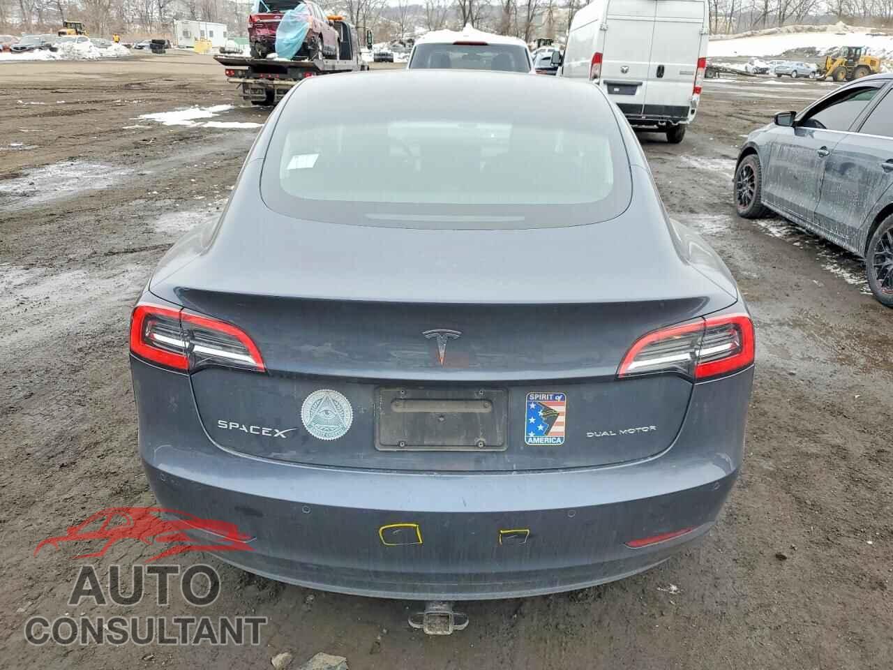 TESLA MODEL 3 2019 - 5YJ3E1EB3KF386495