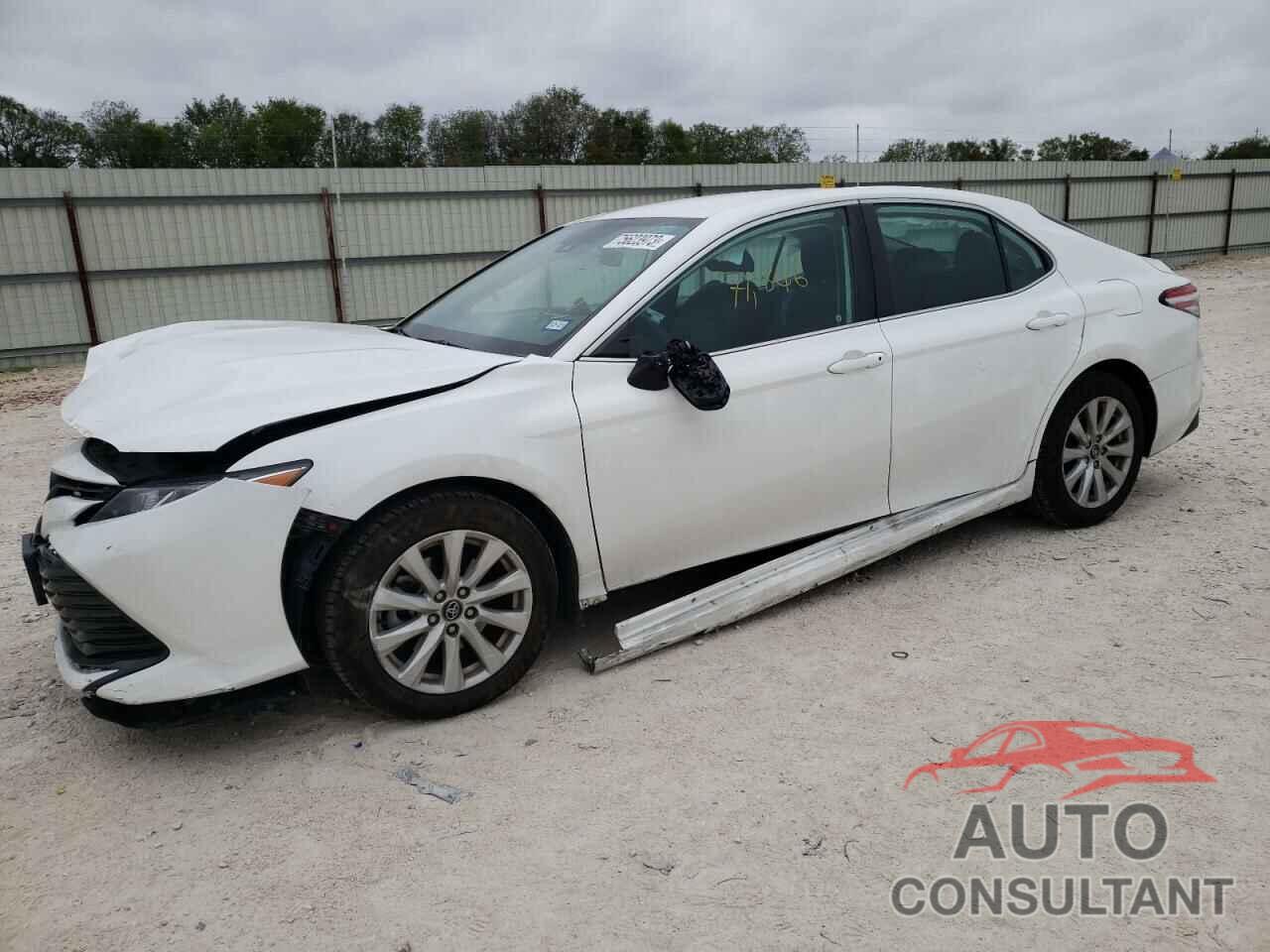 TOYOTA CAMRY 2020 - 4T1C11AKXLU870136