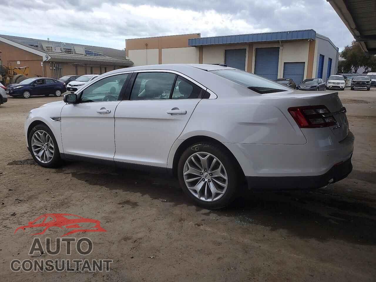 FORD TAURUS 2015 - 1FAHP2F8XFG102726