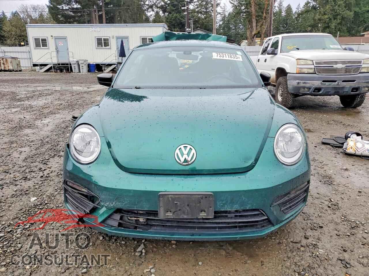 VOLKSWAGEN BEETLE 2017 - 3VWF17AT2HM622369
