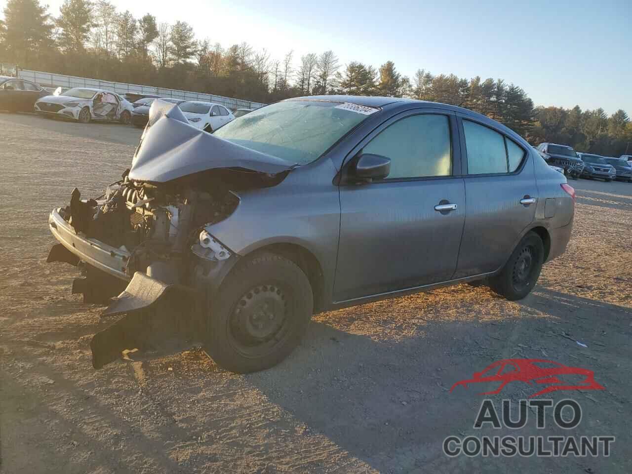 NISSAN VERSA 2018 - 3N1CN7AP3JL815352