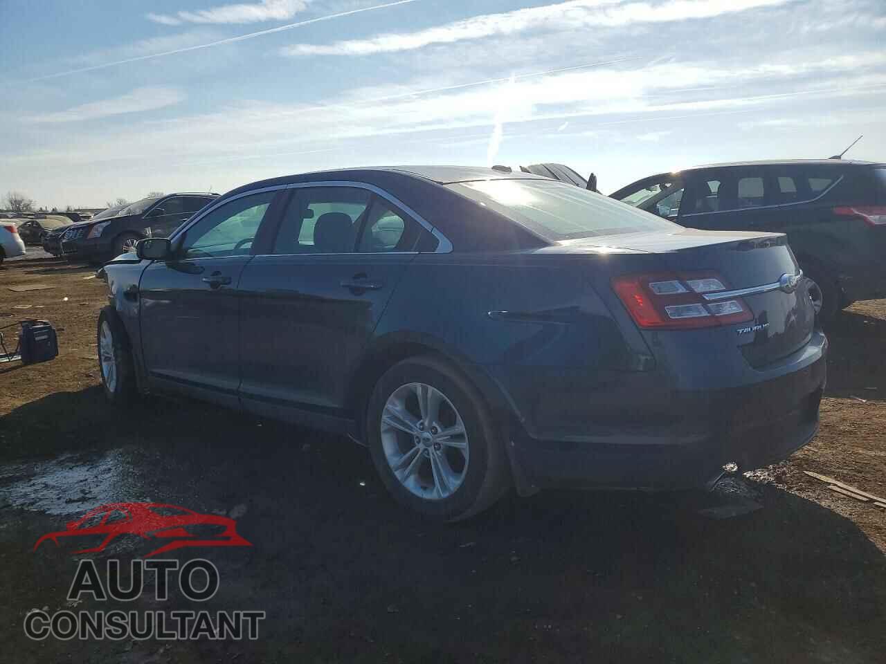 FORD TAURUS 2017 - 1FAHP2E89HG128688